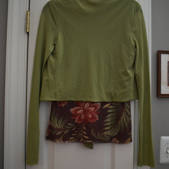 SWEET PEA Long Sleeve Top, Large (one piece) - Picture 4 of 4